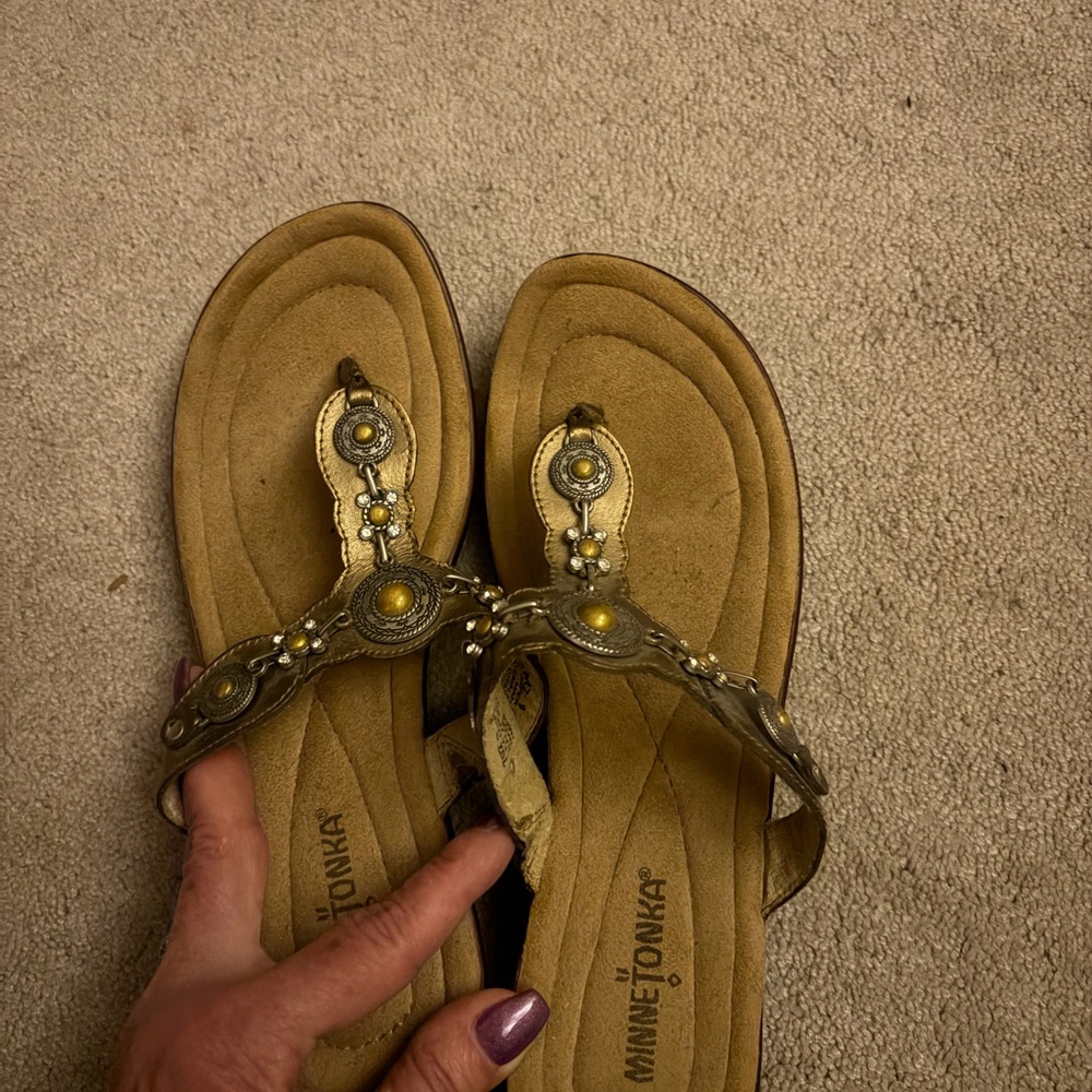 Minnetonka Sandals - Picture 3 of 5